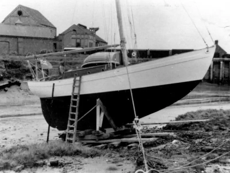 Francolin being launched in 1939.